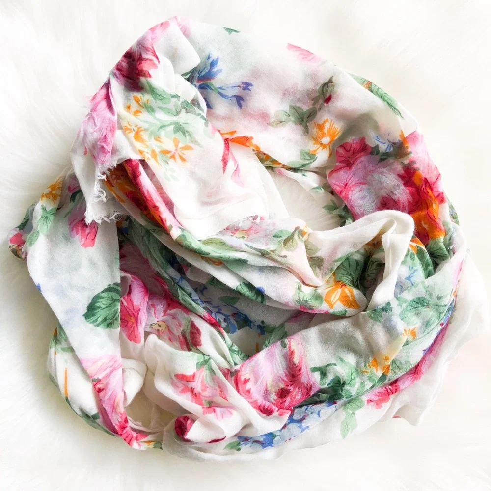 Pretty Floral Lightweight Scarf
